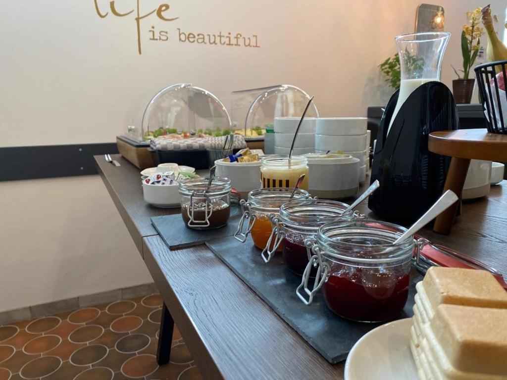 Hotel Clement - Bed & Breakfast Ingelheim am Rhein Εξωτερικό φωτογραφία
